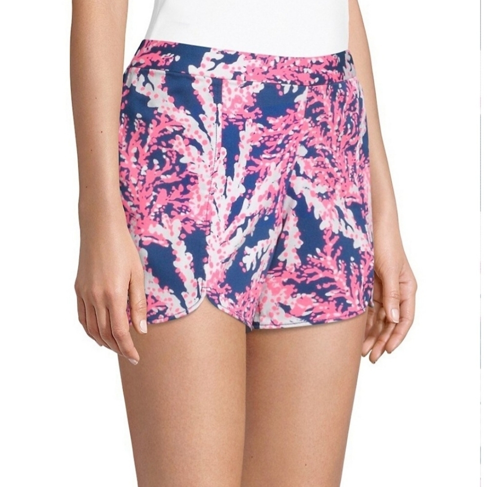 Lilly Pulitzer stretch shorts